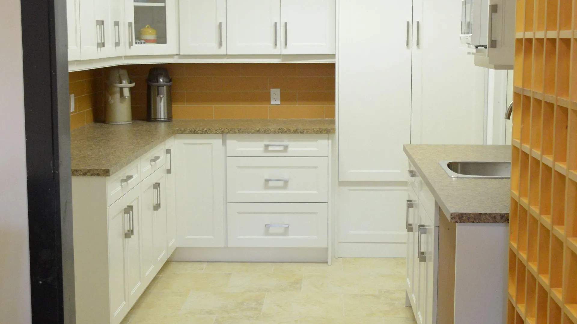 تورونتو Smile Back B&B فندق مبيت وإفطار