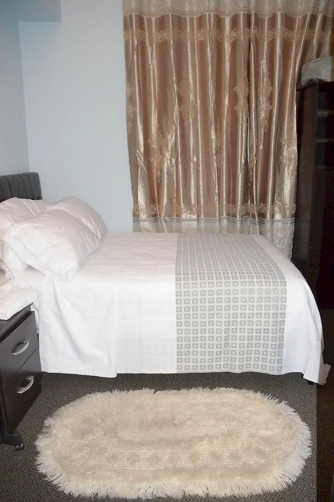 تورونتو Smile Back B&B