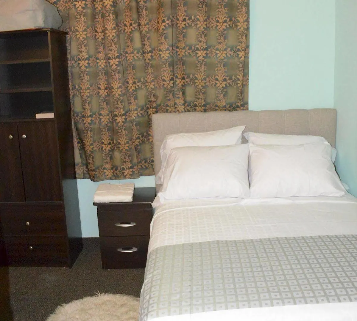 Smile Back B&B Toronto