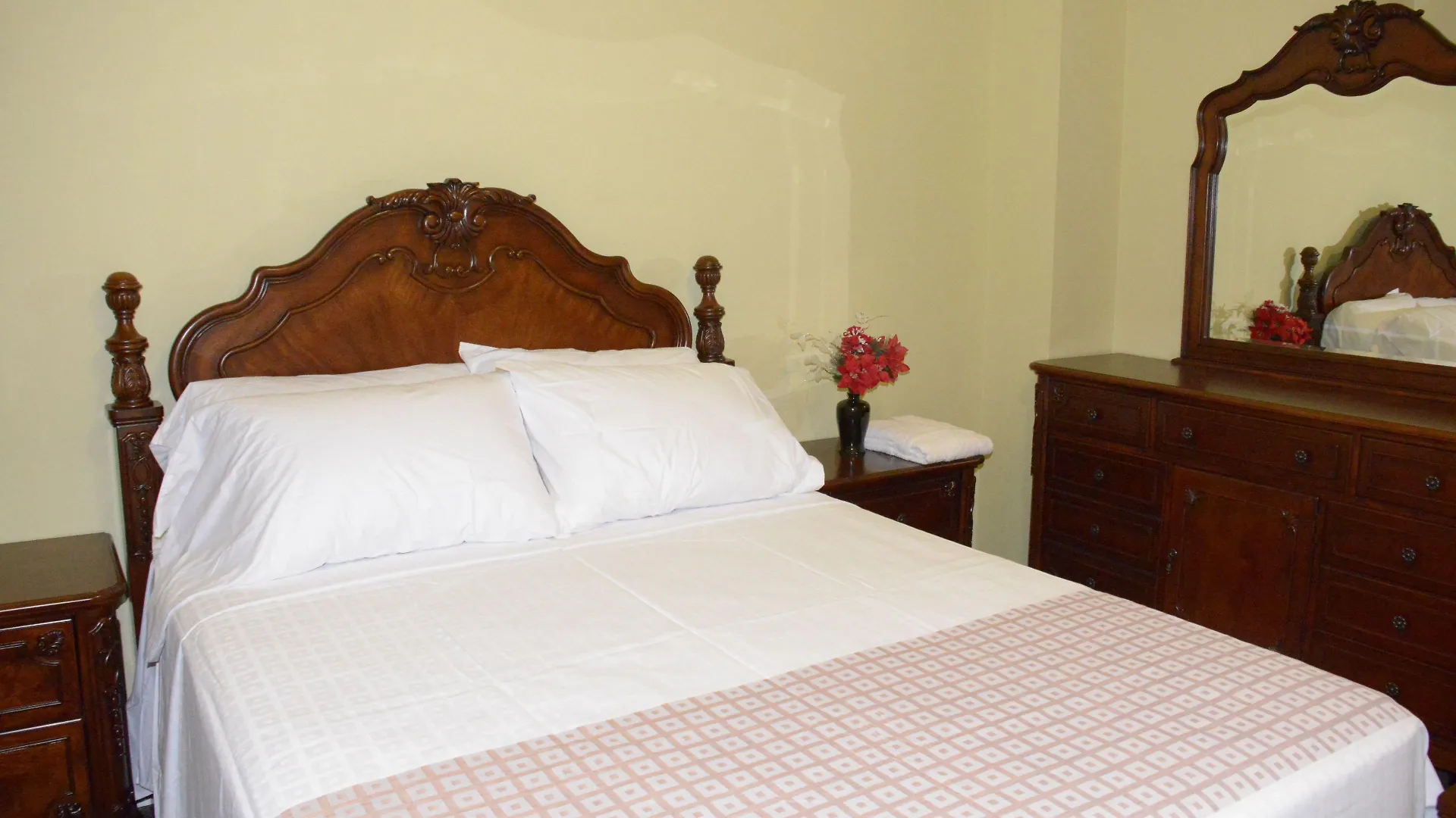 ** बिस्तर और नाश्ता Smile Back B&B Canada